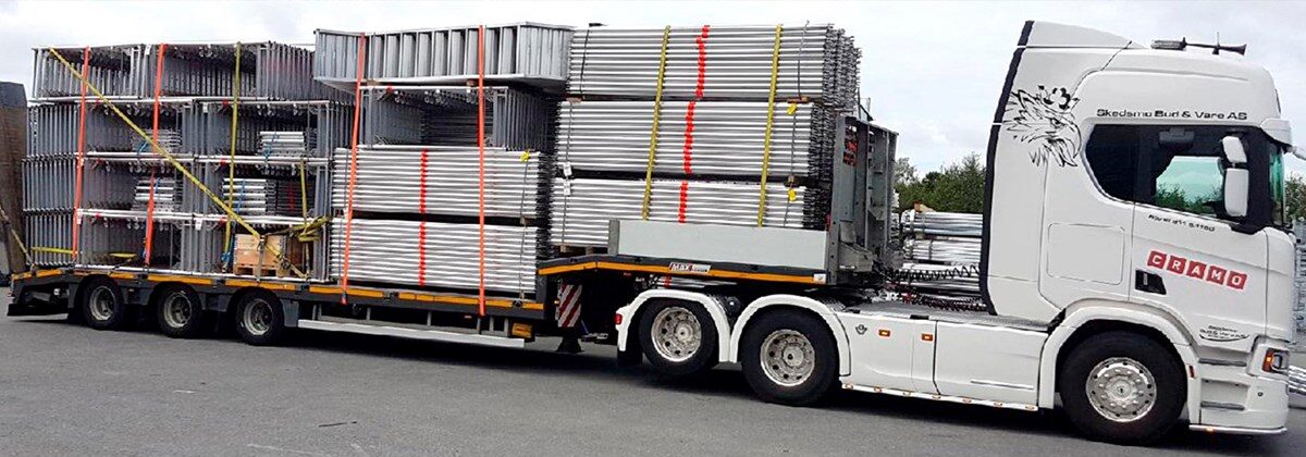 Lastebil og semitrailer